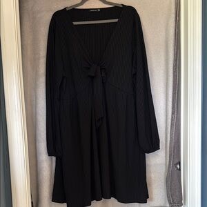 Boohoo Black Long-Sleeve Dress